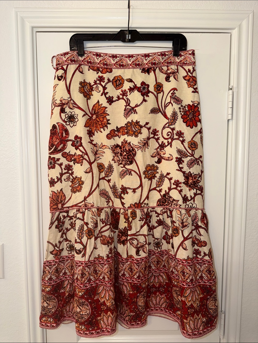 House of Harlow 1960 Cream Midi Skirt with Rust and Burgundy Floral Print